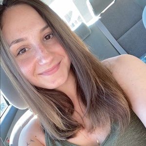 Meet your Posher, Alexandra